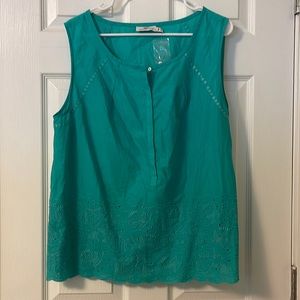 Vineyard Vines Fish detail tank top